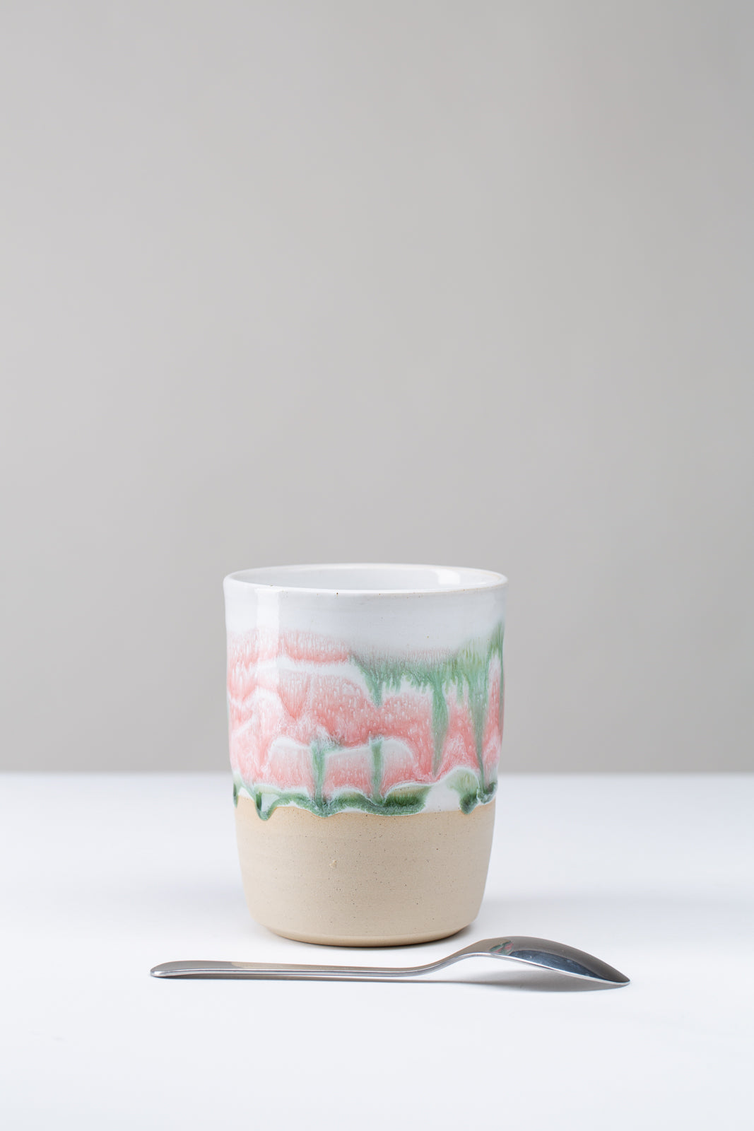 "Strawberry Matcha" Becher - Größe L