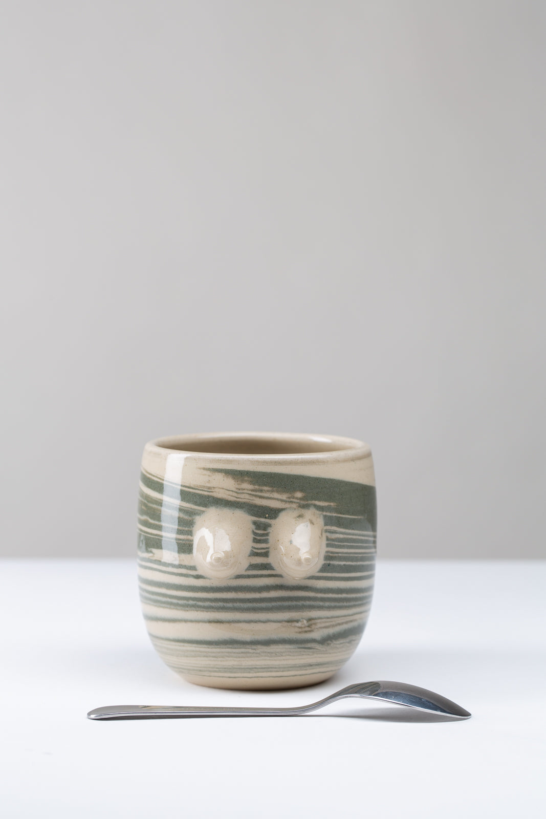 "Marble" Boobie Becher - grün marmoriert