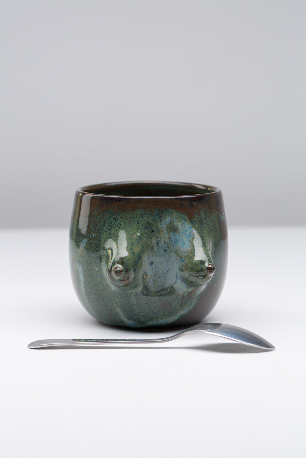 "Boobie" Becher M - Blau grün