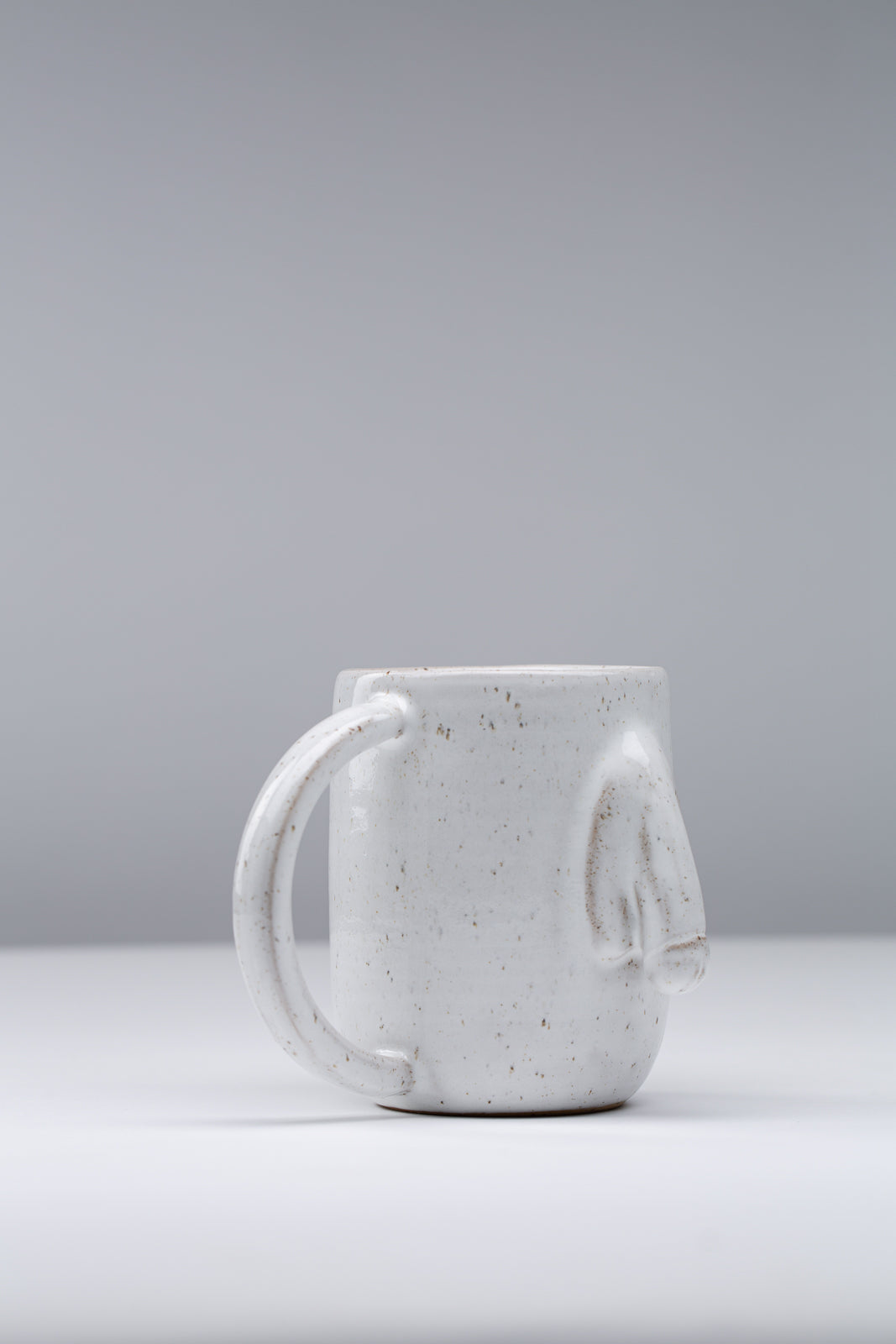 "Willy" Tasse L - Weiß gepunktet