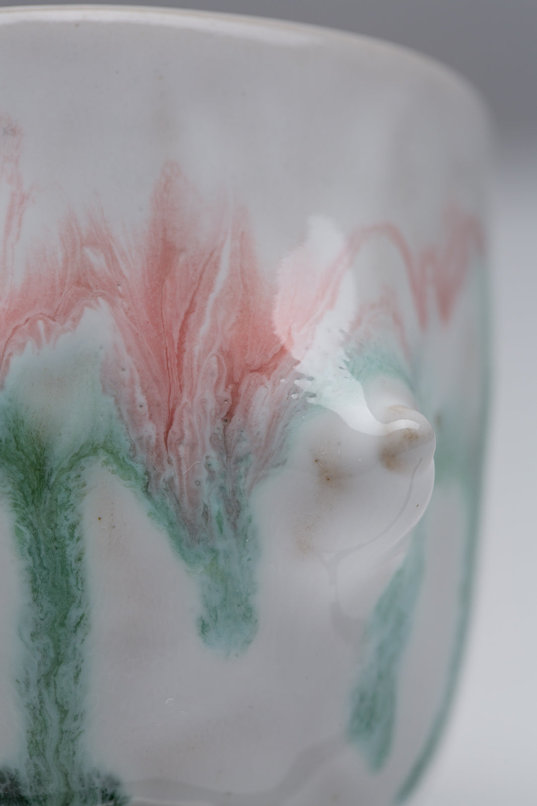 "Boobie" Espressobecher - "Strawberry Matcha"